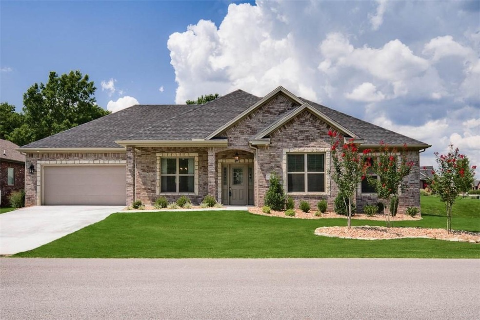 168 Dogwood Dr, Bella Vista, AR 72715 - photo 1