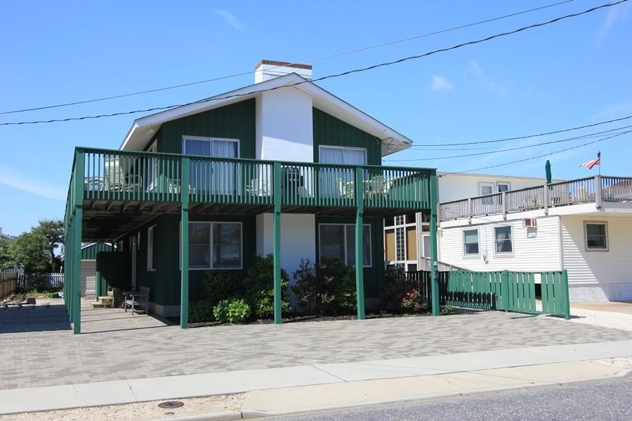 64 16th St E, Avalon, NJ 08202 - photo 1