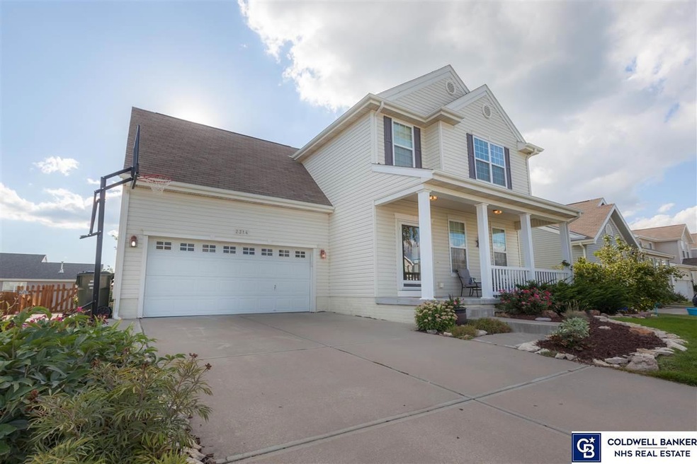2314 Quartz Dr, Papillion, NE 68046 - photo 1