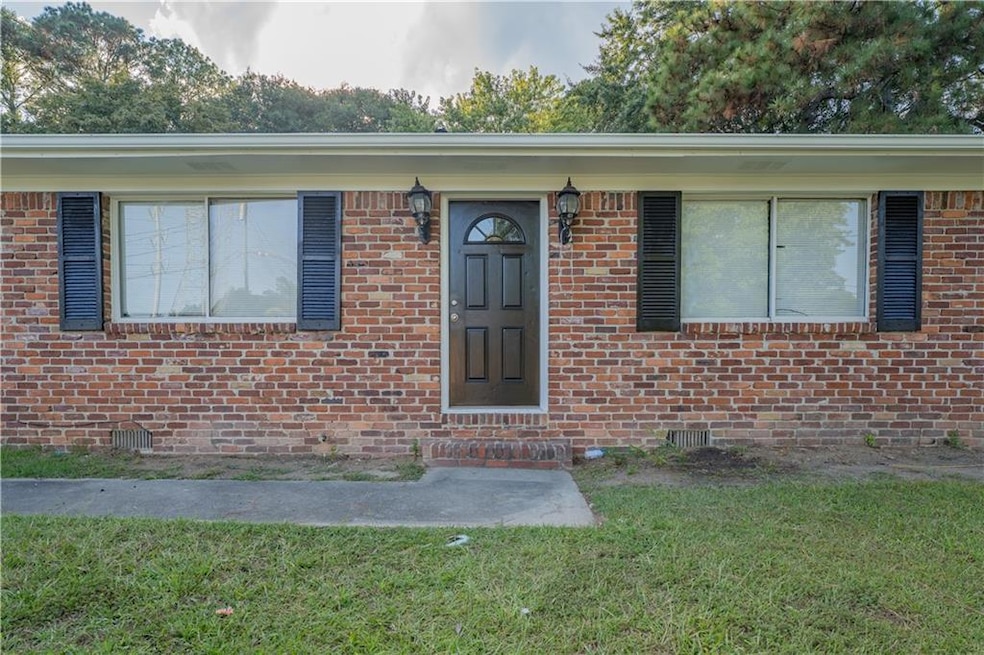 2844 Whispering Hills Dr, Atlanta, GA 30341 - photo 1