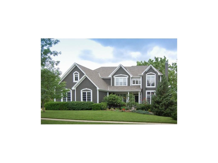 Beautiful home nestled amongst mature trees & esta