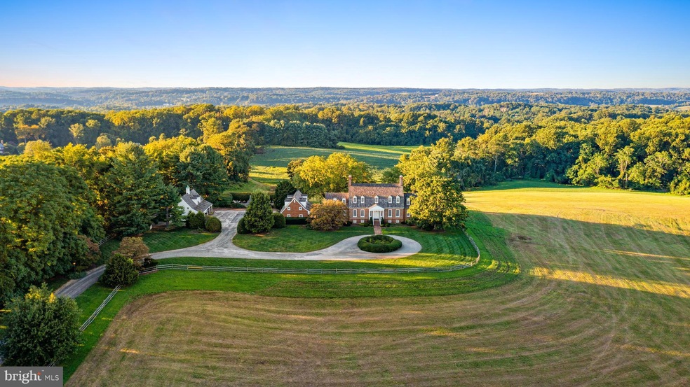 13807 Falls Rd, Cockeysville, MD 21030 - photo 1