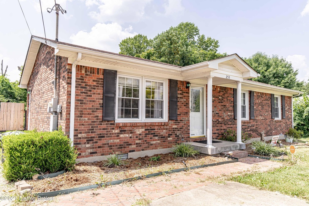 253 Dogwood Dr, Mount Washington, KY 40047 - photo 1