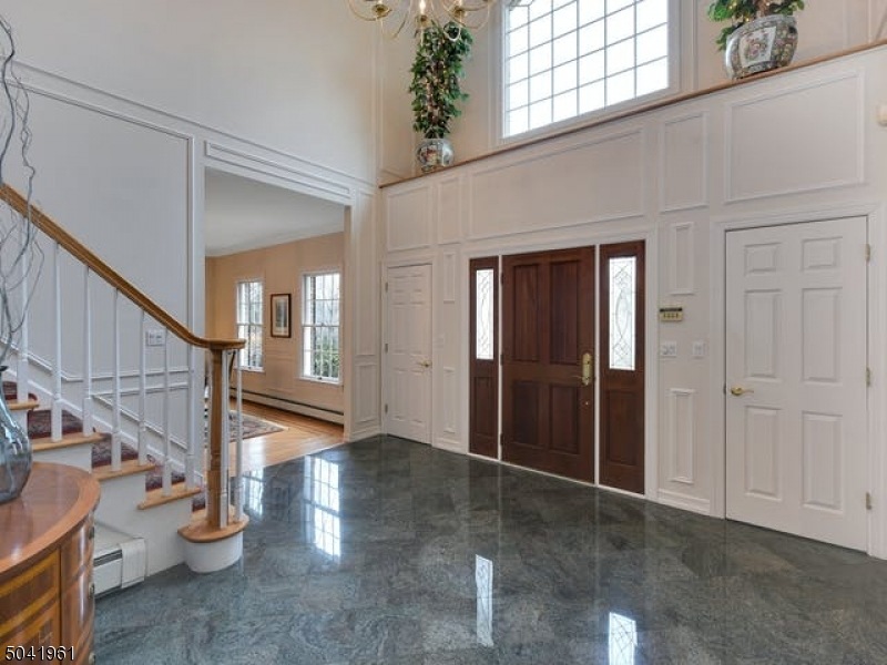 2 Kingsbury Ct, Upper Saddle River, NJ 07458 - photo 1