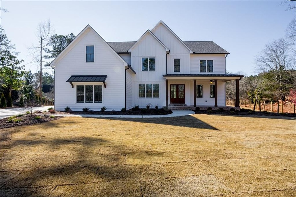 Gorgeous Modern Farmhouse 5 bedroom 5 1/2 baths on