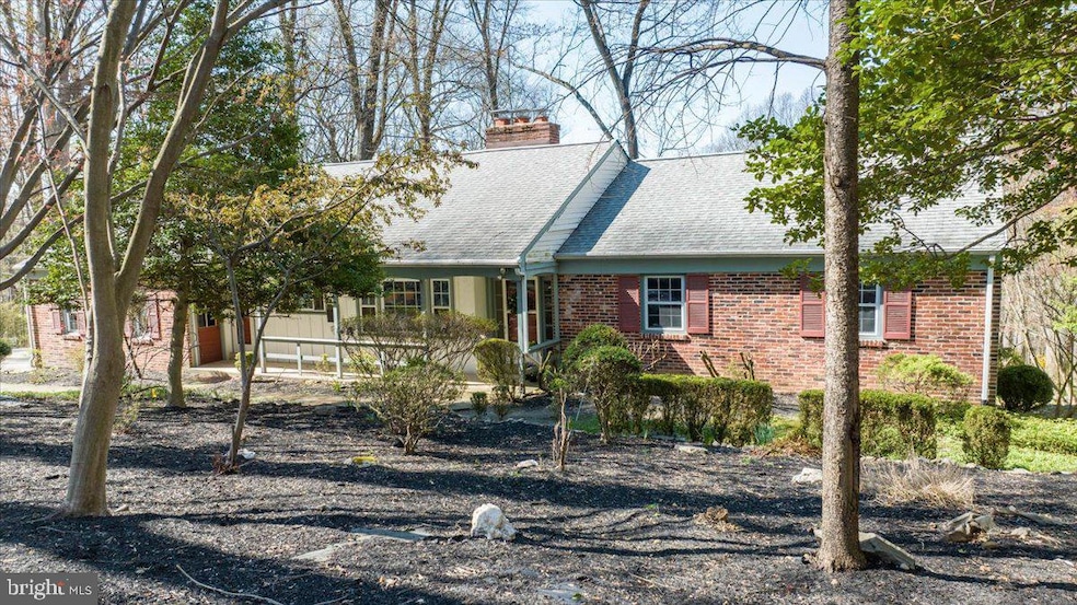 433 Paul Lemen Dr, Phoenixville, PA 19460 - photo 1