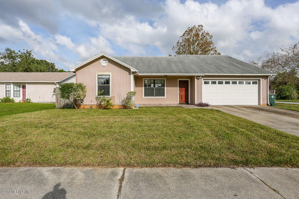 925 Duskin Dr, Jacksonville, FL 32216 - photo 1