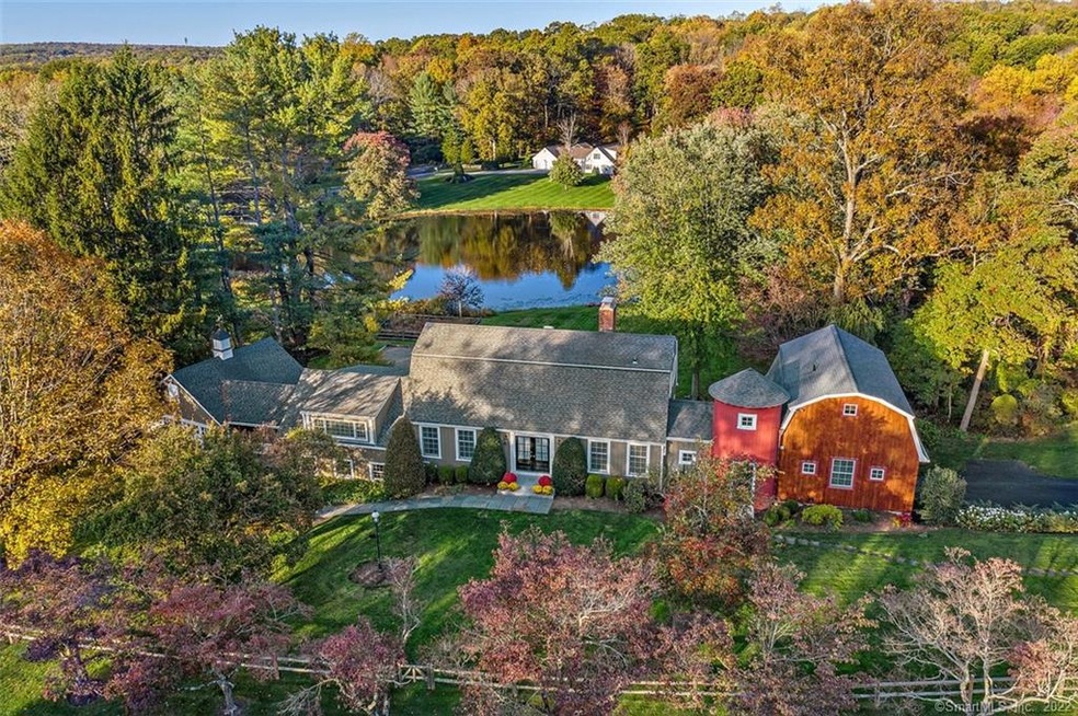 Country living meets water’s edge at 28 Bridle Roa