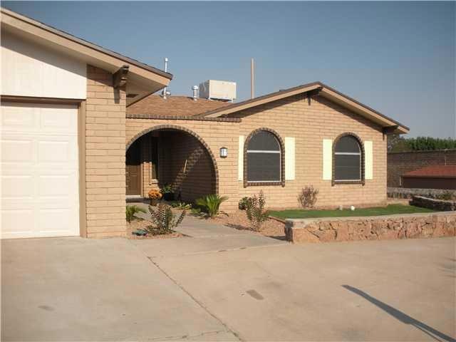 1680 Robert Wynn St, El Paso, TX 79936 - photo 1