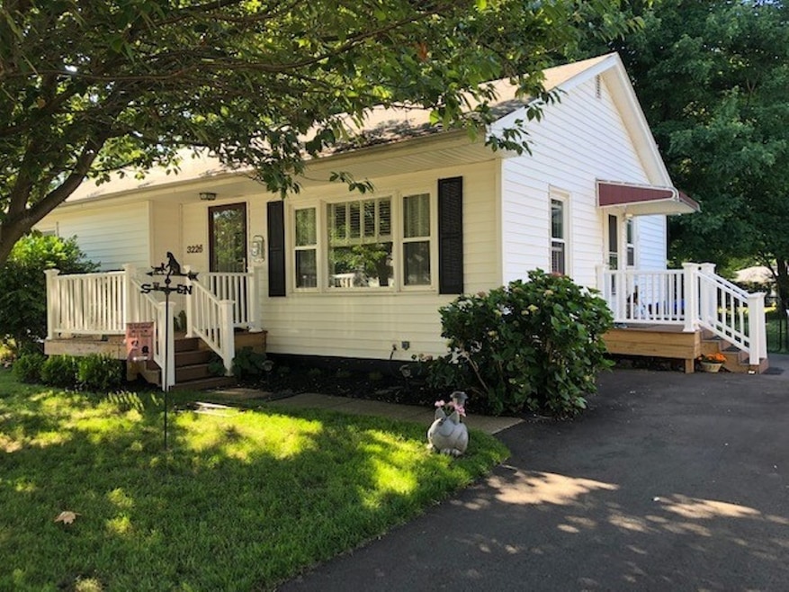 3226 W 25th St, Erie, PA 16506 - photo 1