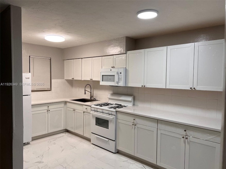 4300 SW 67th Ave unit 21, Miami, FL 33155 - photo 1