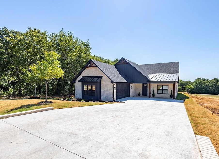 37 Memorial St, Gordonville, TX 76245 - photo 1