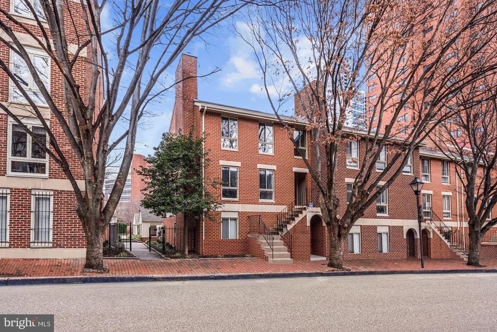 10 W Lee St unit R71, Baltimore, MD 21201 - photo 1