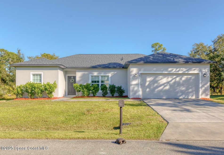 561 Windswept Ave SW, Palm Bay, FL 32908 - photo 1
