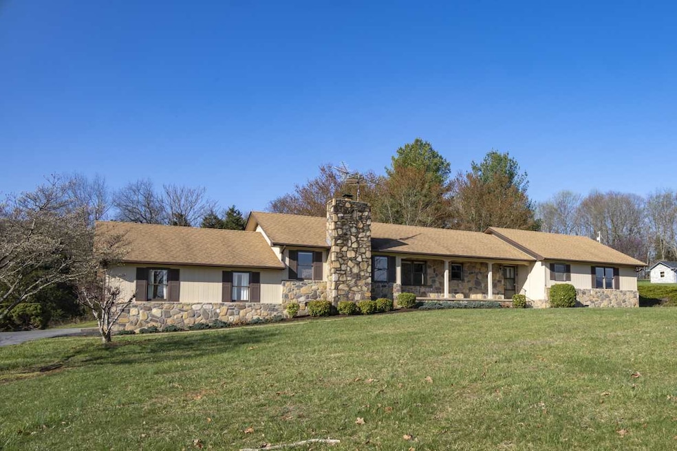 3815 Dundee Rd, Stanardsville, VA 22973 - photo 1