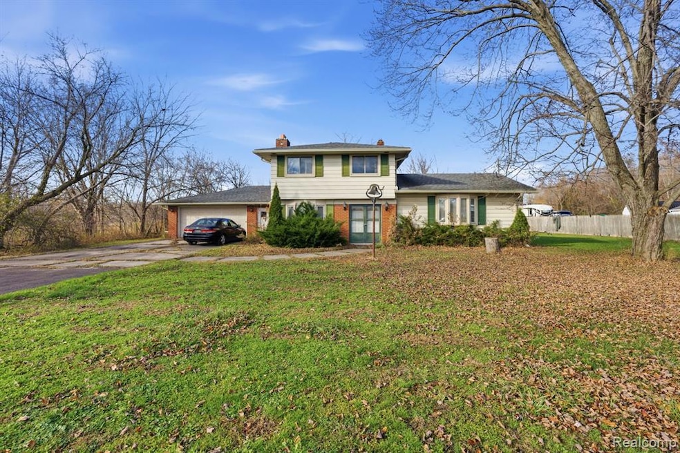 Under Contract $220,000 • Co-Listing Agent