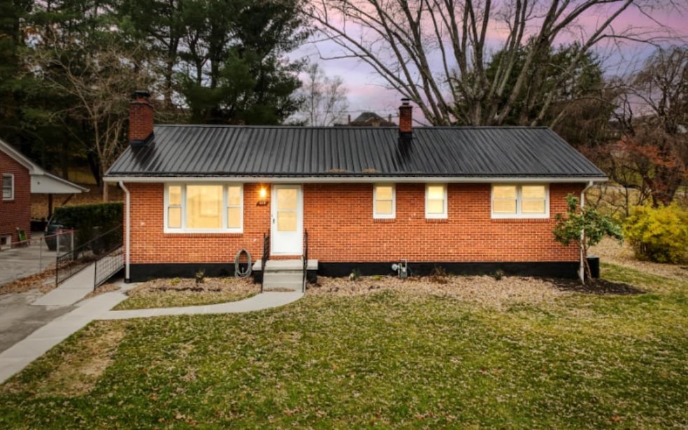 For Sale $254,000 • Co-Listing Agent