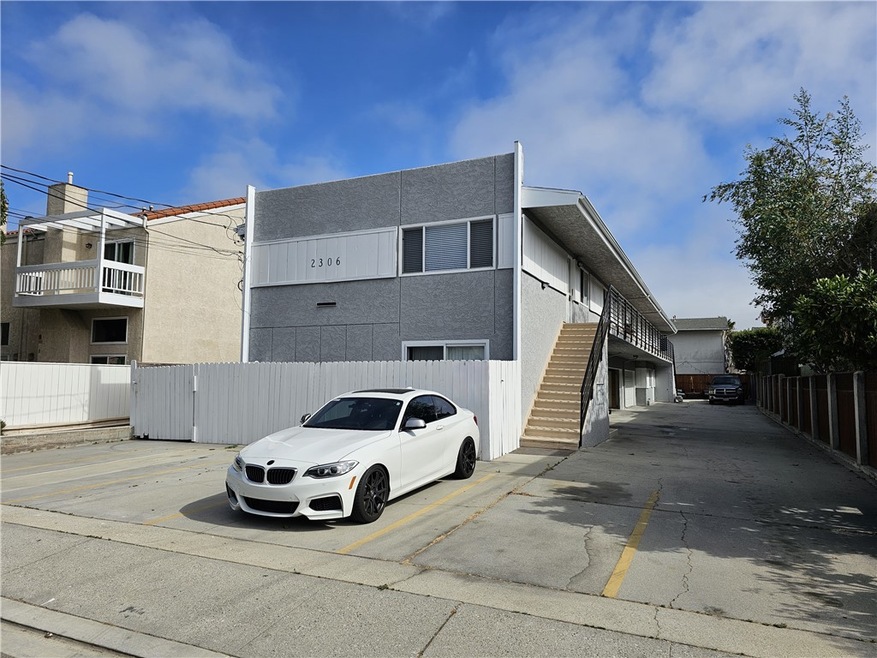 2306 Vanderbilt Ln unit 3, Redondo Beach, CA 90278 - photo 1
