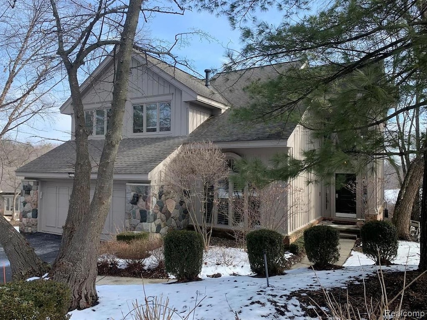 1 4911 Woodcliff.jpeg