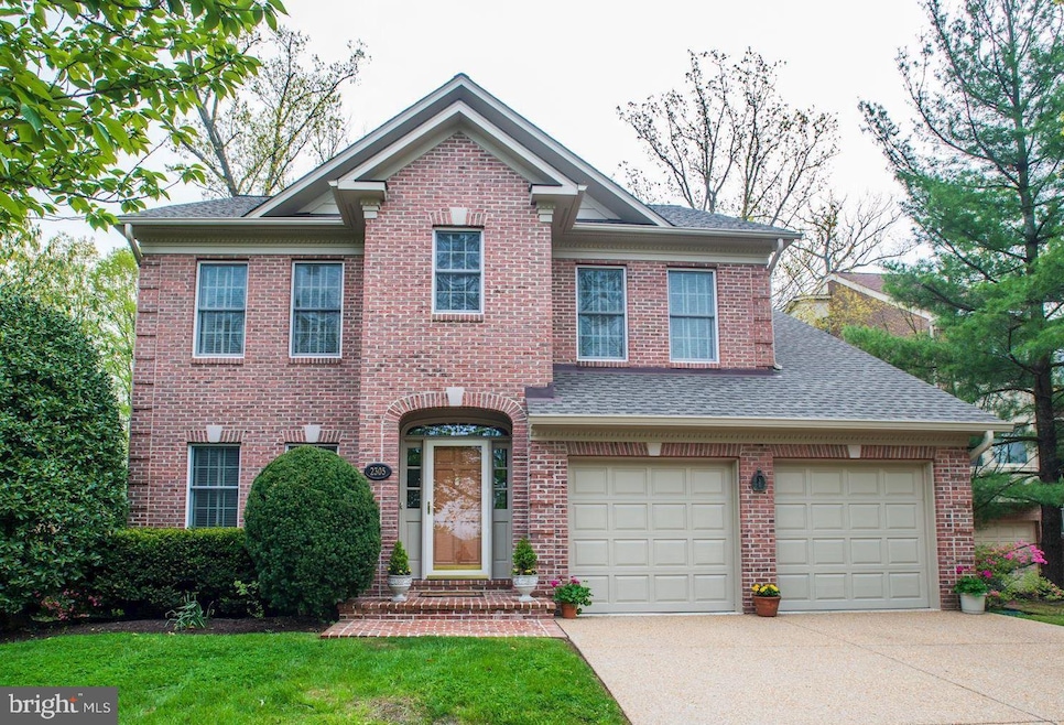 2305 Highland Ave, Falls Church, VA 22046 - photo 1