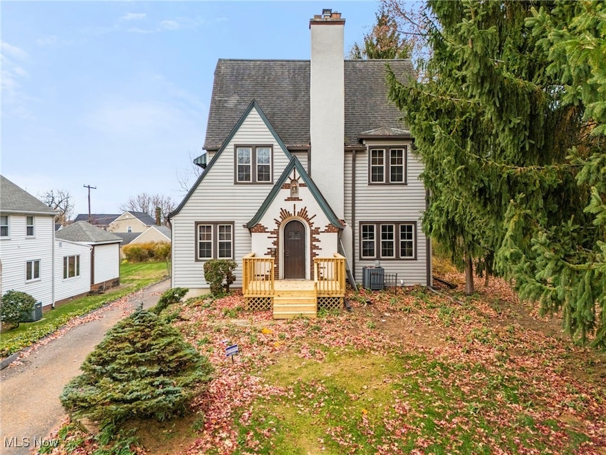 140 32nd St NW, Canton, OH 44709 - photo 1