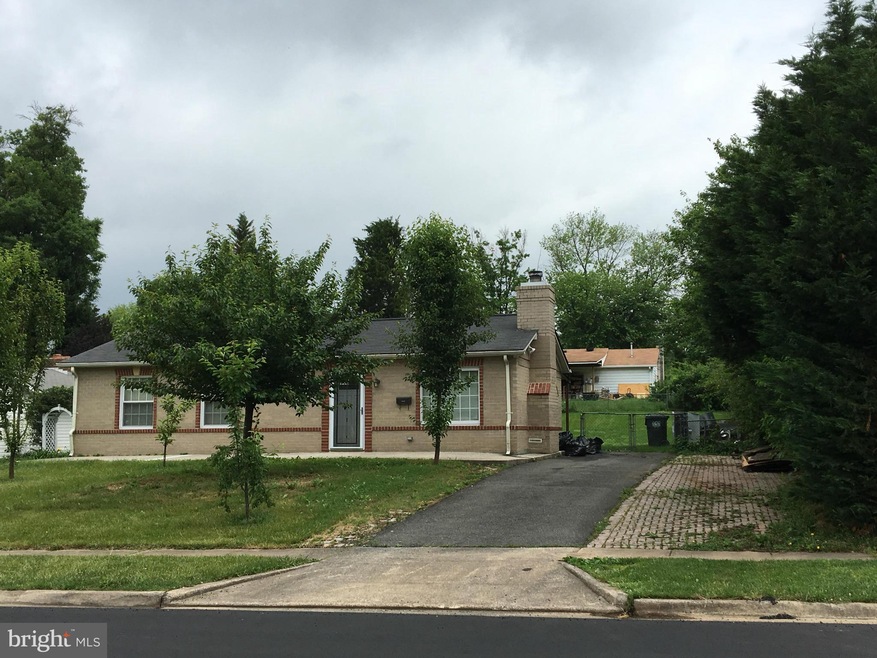 302 W Beech Rd, Sterling, VA 20164 - photo 1