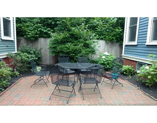 14 1/2 Magnolia Ave unit 1, Cambridge, MA 02138 - photo 1