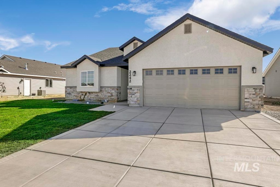 2242 Zion St, Burley, ID 83318 - photo 1
