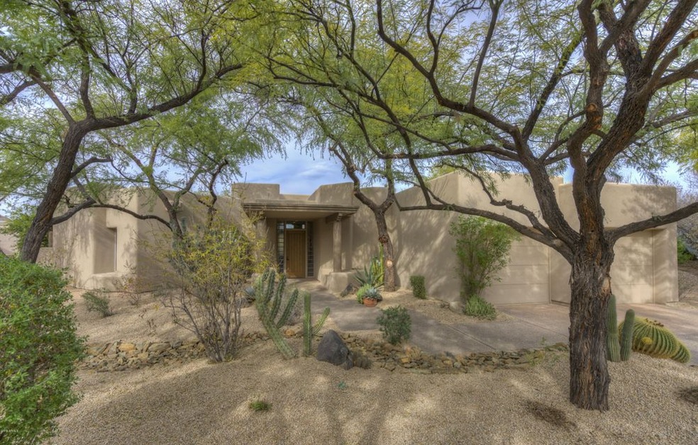 7553 E Club Villa Cir, Scottsdale, AZ 85266 - photo 1