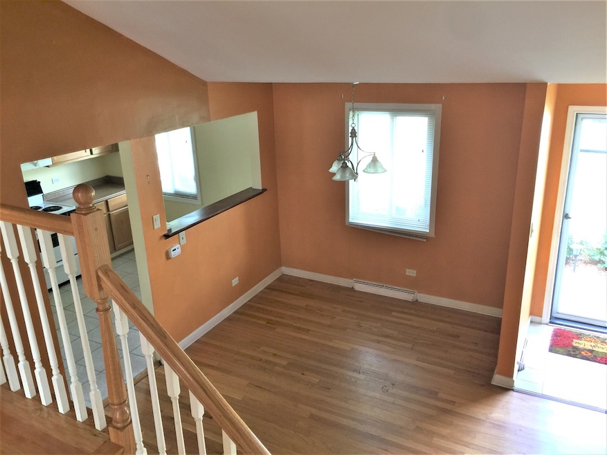 537 E Park Ave, Elmhurst, IL 60126 - photo 1