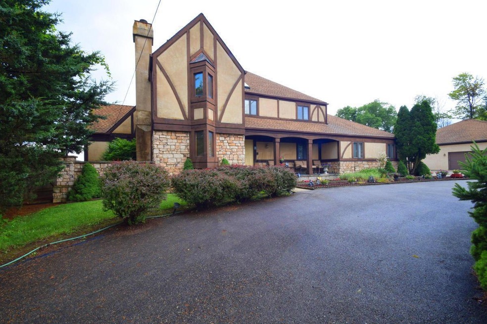 Exterior 4
