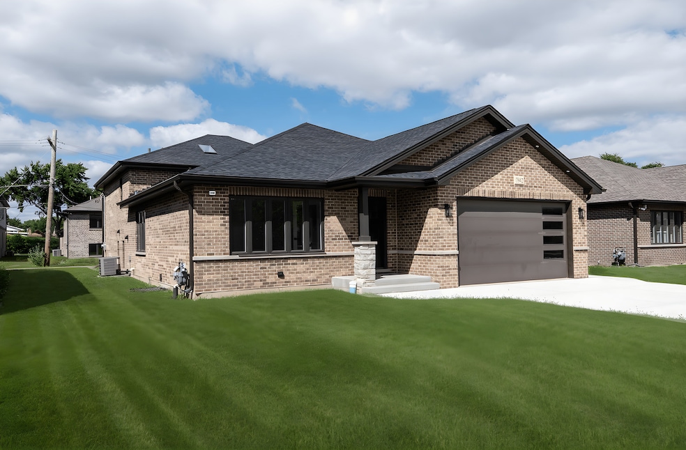 7942 74th St, Bridgeview, IL 60455 - photo 1