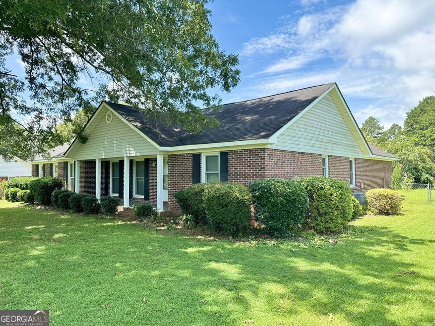 2015 Weymouth Dr, Albany, GA 31721 - photo 1