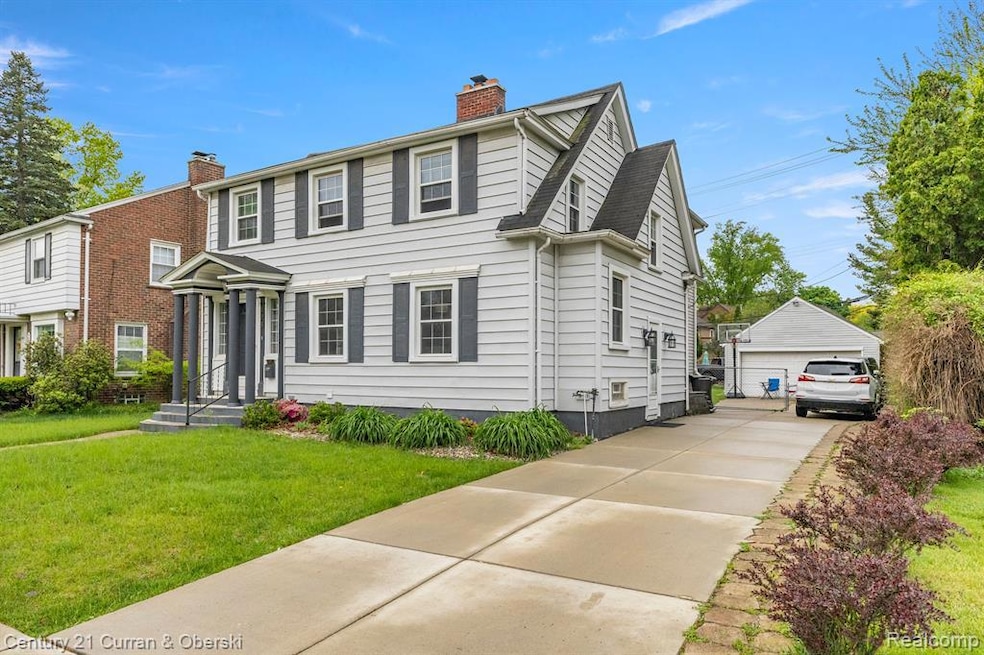 Dearborn Hills 4 bedroom 3 full bath colonial!