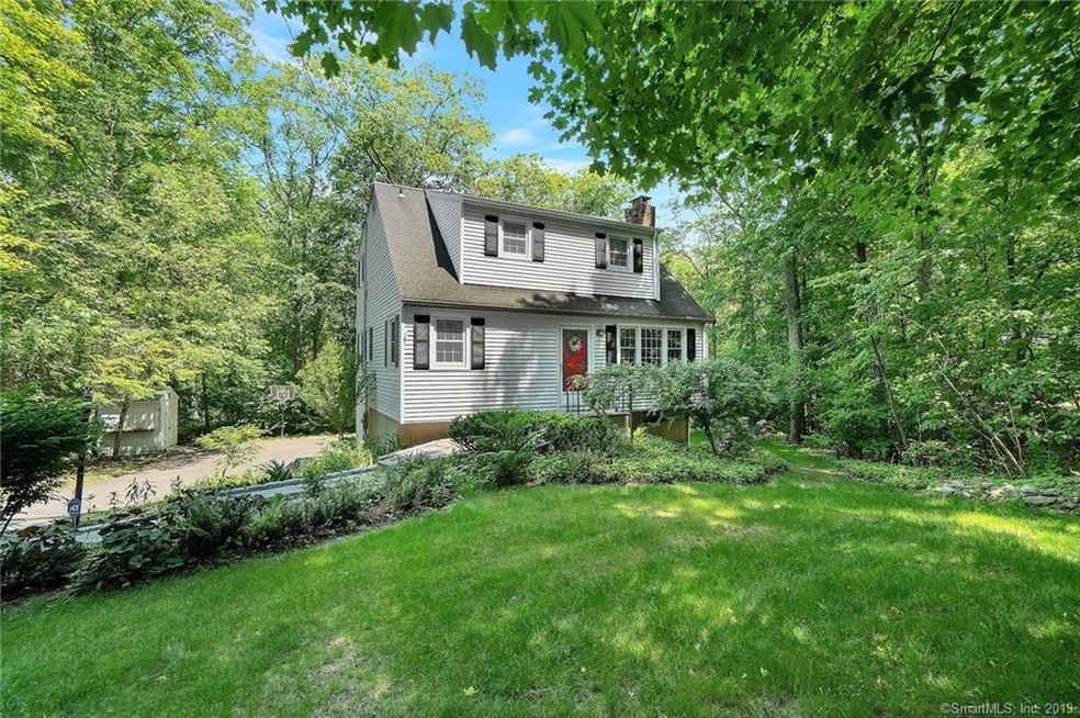 27 Laurel Ln, Ridgefield, CT 06877 - photo 1