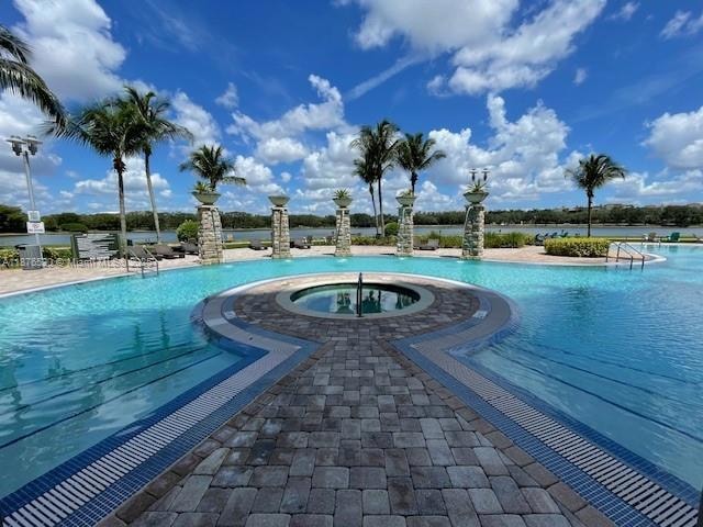 Tao Sawgrass unit 1501S, Plantation, FL 33323 - photo 1