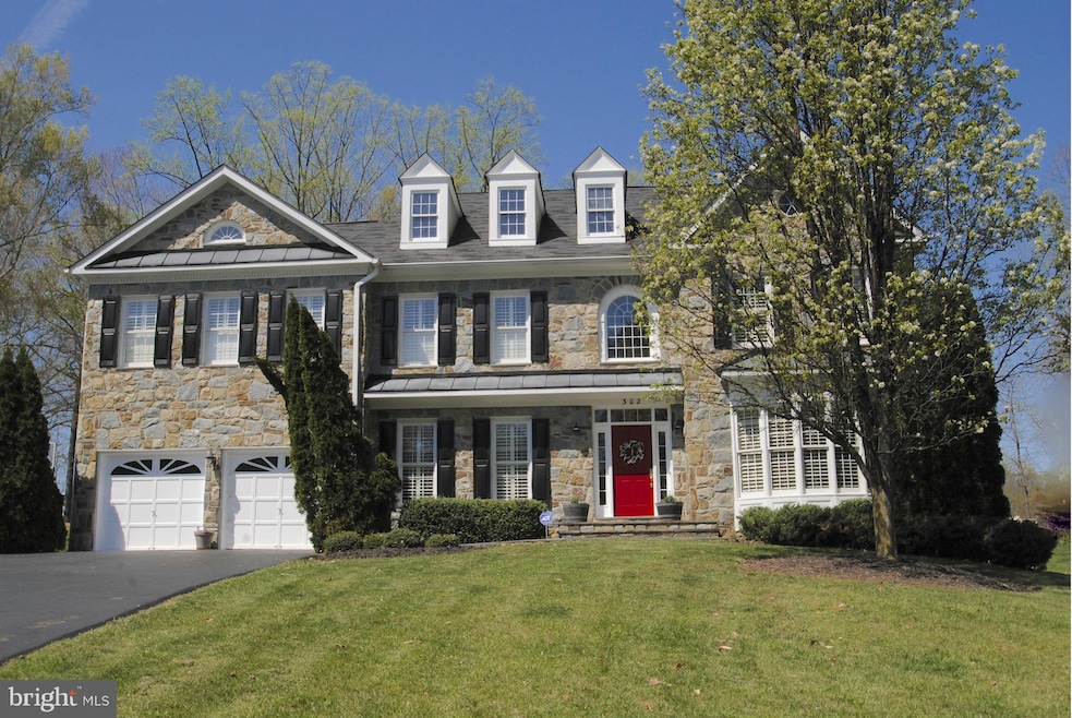 302 Gatsby Place, Edgewater, MD 21037 - photo 1