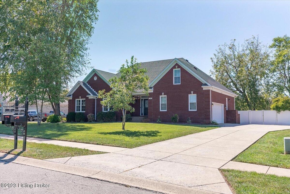 353 Blackberry Cir, Mount Washington, KY 40047 - photo 1