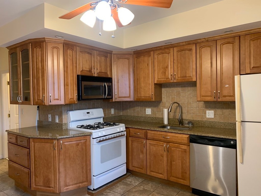 116 Berkshire St unit 1, Cambridge, MA 02141 - photo 1