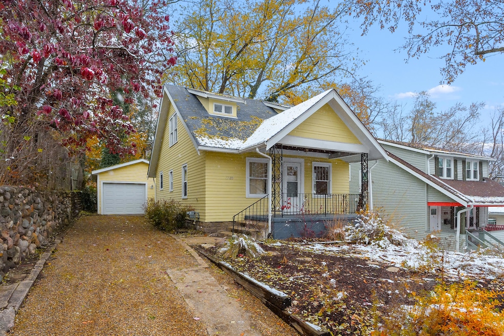 Maple St W 1120 Kalamazoo 49008-1