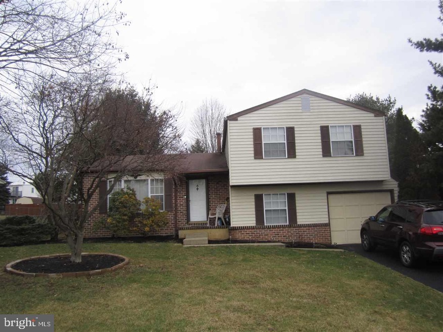 303 Sweetbriar Dr, Harrisburg, PA 17111 - photo 1