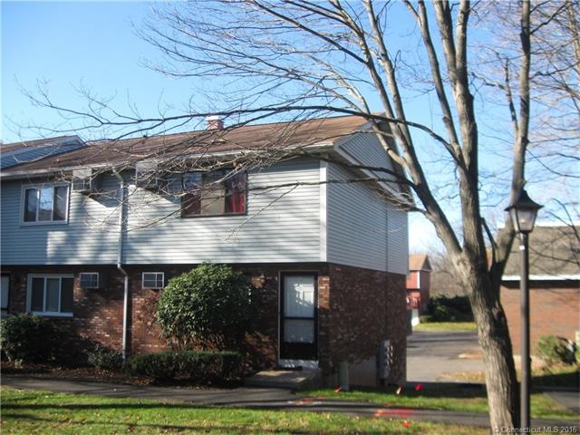 92 Churchill Dr unit 92, Newington, CT 06111 - photo 1