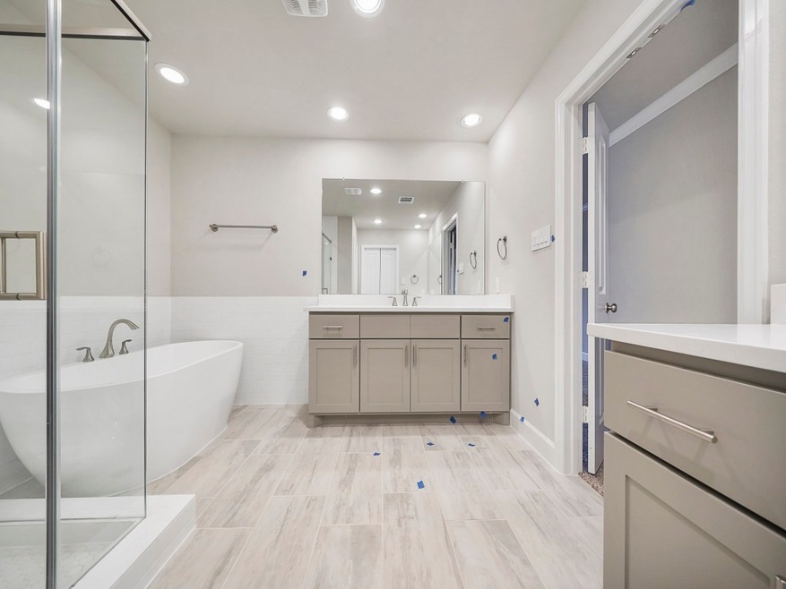 628 W 26th St, Houston, TX 77008 - photo 1