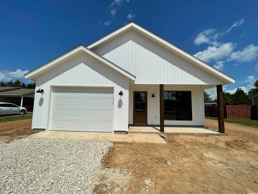 346 Lois Ln, Paragould, AR 72450 - photo 1