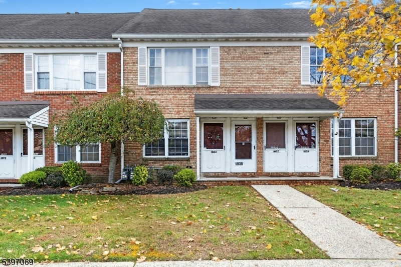 1033 Cellar Ave unit 1033, Scotch Plains, NJ 07076 - photo 1