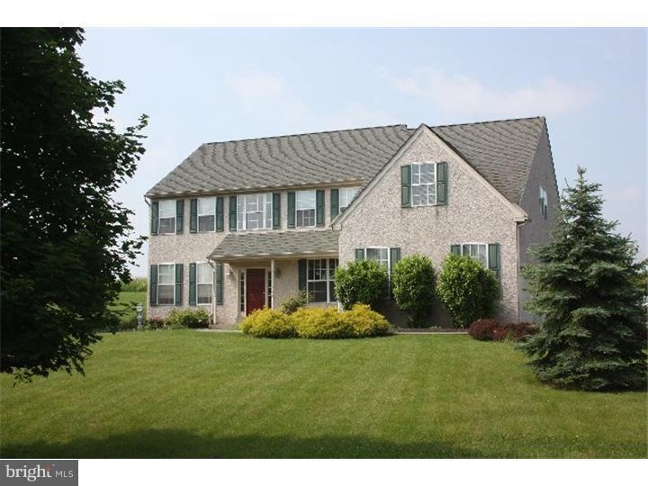 206 Penn Dr, Spring City, PA 19475 - photo 1