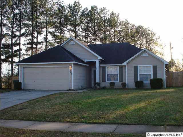 Front view with great curb appeal. Fantastic location !!!
