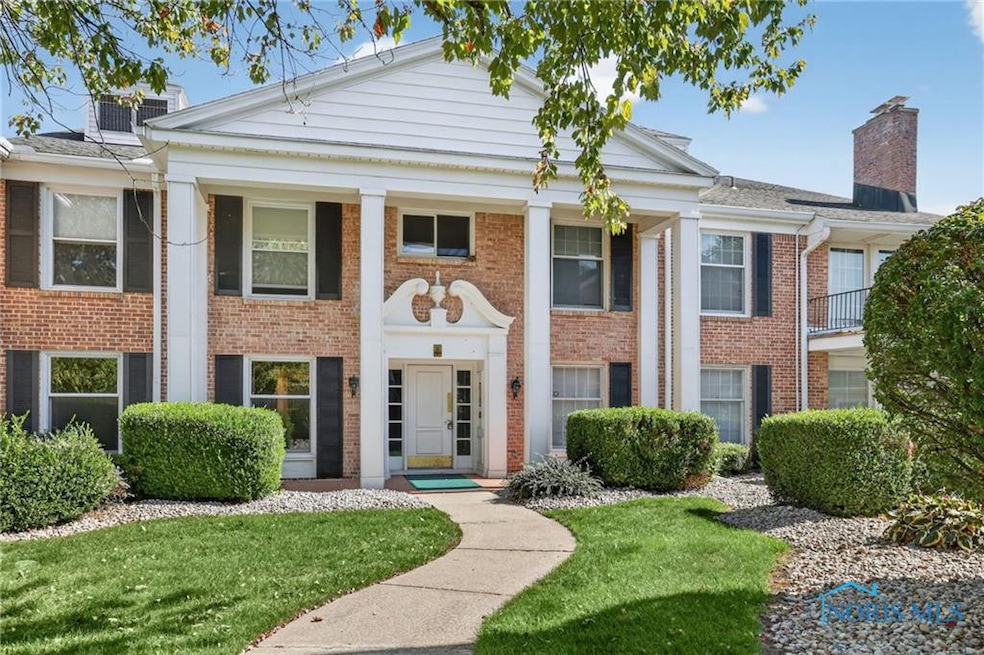 4243 W Bancroft St, Ottawa Hills, OH 43615 - photo 1