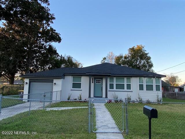 5351 Kingsbury St, Jacksonville, FL 32205 - photo 1