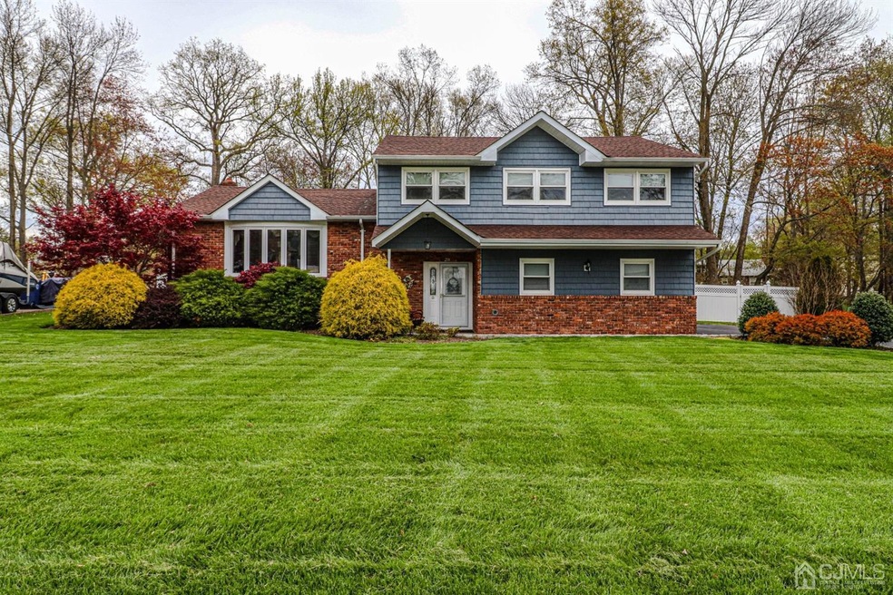 28 Wheatsheaf Rd, Clark, NJ 07066 - photo 1